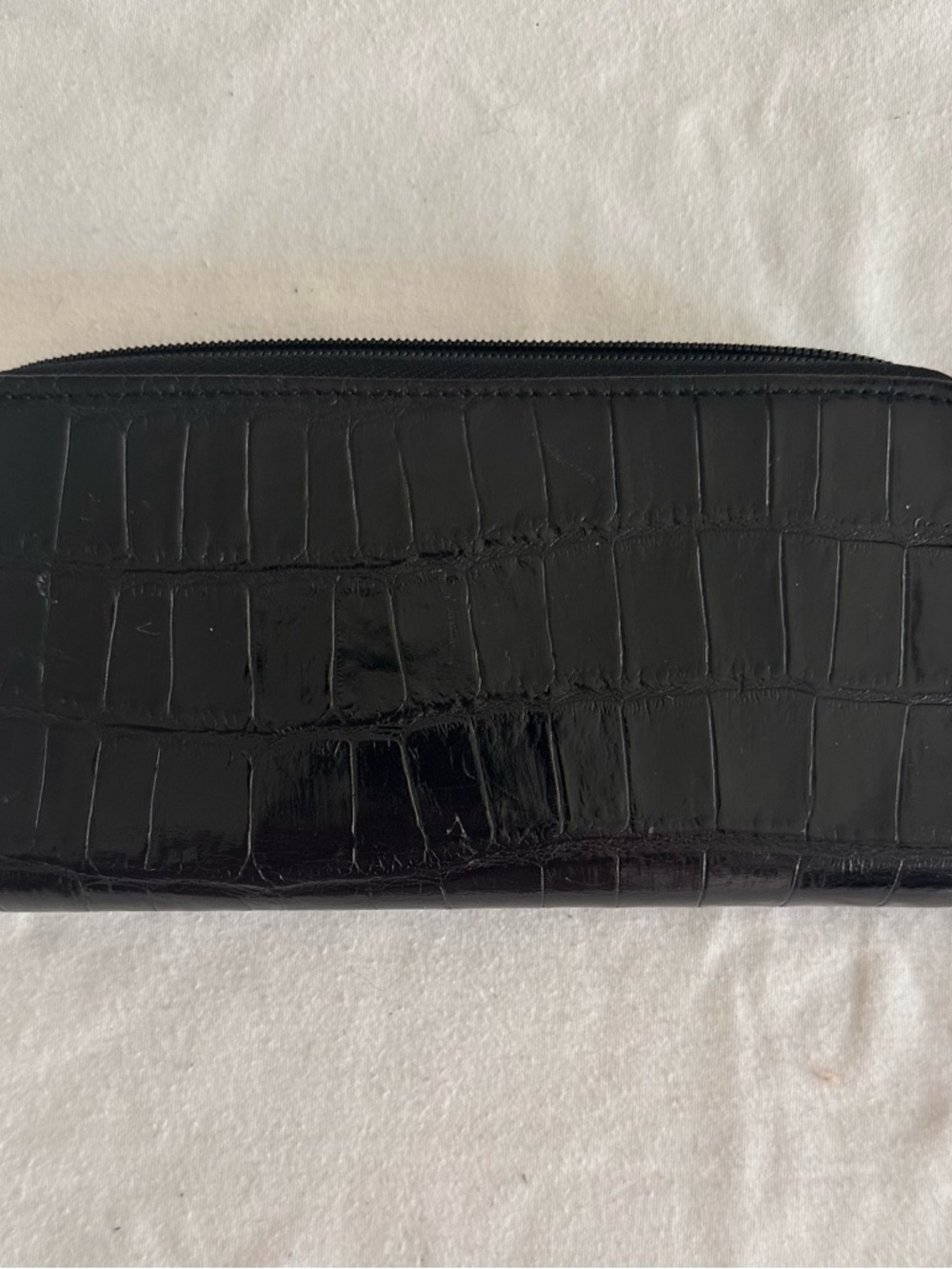 Vintage Mundi calfskin croc-texture double zip wallet